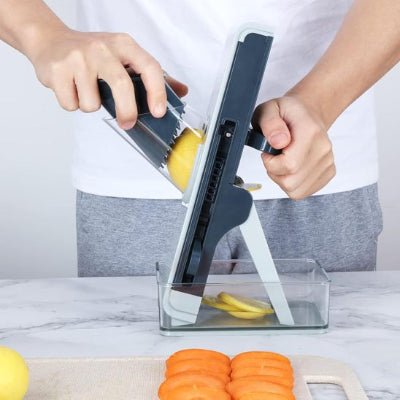 Mandoline cuisine coupe frite de façon sécuritaire et fait économiser temps