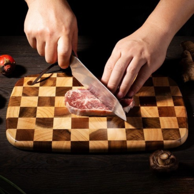 planche a decouper en bois checkboard steak