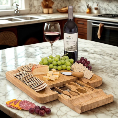 planche a decouper raisins fromages