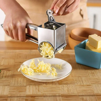 Râpe à fromage multifonctionnelle pour le traitement de différents ingrédients